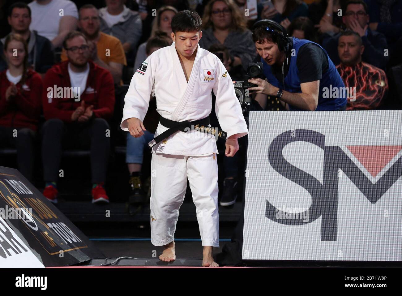 Paris, France - 08 février 2020: Ryuju Nagayama pour le Japon contre Yago Abuladze pour la Russie, hommes - 60 kg, médaille d'or Match (crédit: Mickael Chavet) Banque D'Images