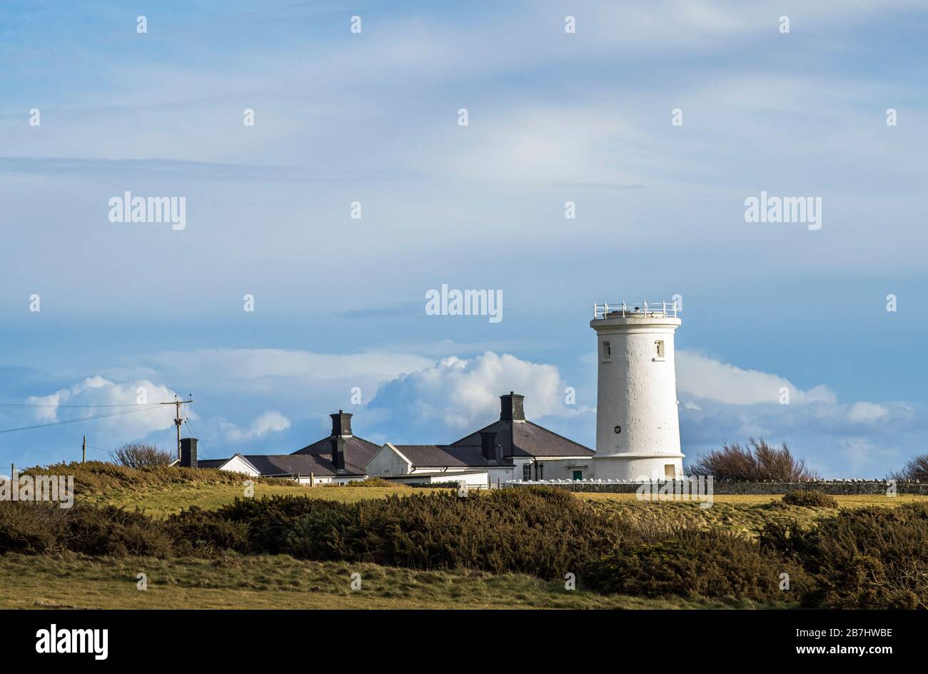 L'ancien phare et déutilisé de Nash point sur la côte du patrimoine de Glamourgan, au sud du Pays de Galles. Ce phare n'a pas été utilisé depuis plusieurs années. Banque D'Images