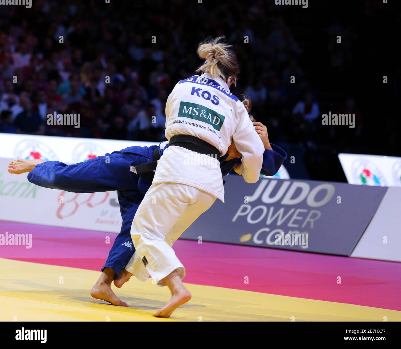 Paris, France - 08 février 2020: Disla Krasniqi pour le Kosovo contre Odette Giuffrida pour l'Italie, femmes -52 kg, médaille d'or (crédit: Mickael Chavet) Banque D'Images