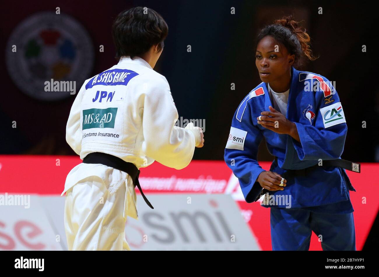 Paris, France - 08 février 2020: Ai Shishime pour le Japon contre Astrid Gneto pour la France, femmes - 52 kg, médaille de bronze Match (crédit: Mickael Chavet) Banque D'Images