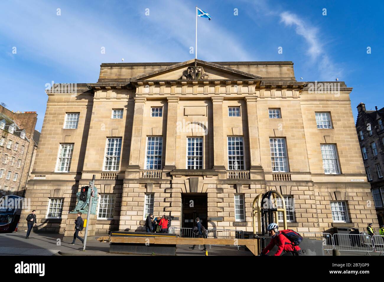 Vue extérieure de la Haute Cour Justiciary sur le Royal Mile à Édimbourg, en Écosse, au Royaume-Uni Banque D'Images