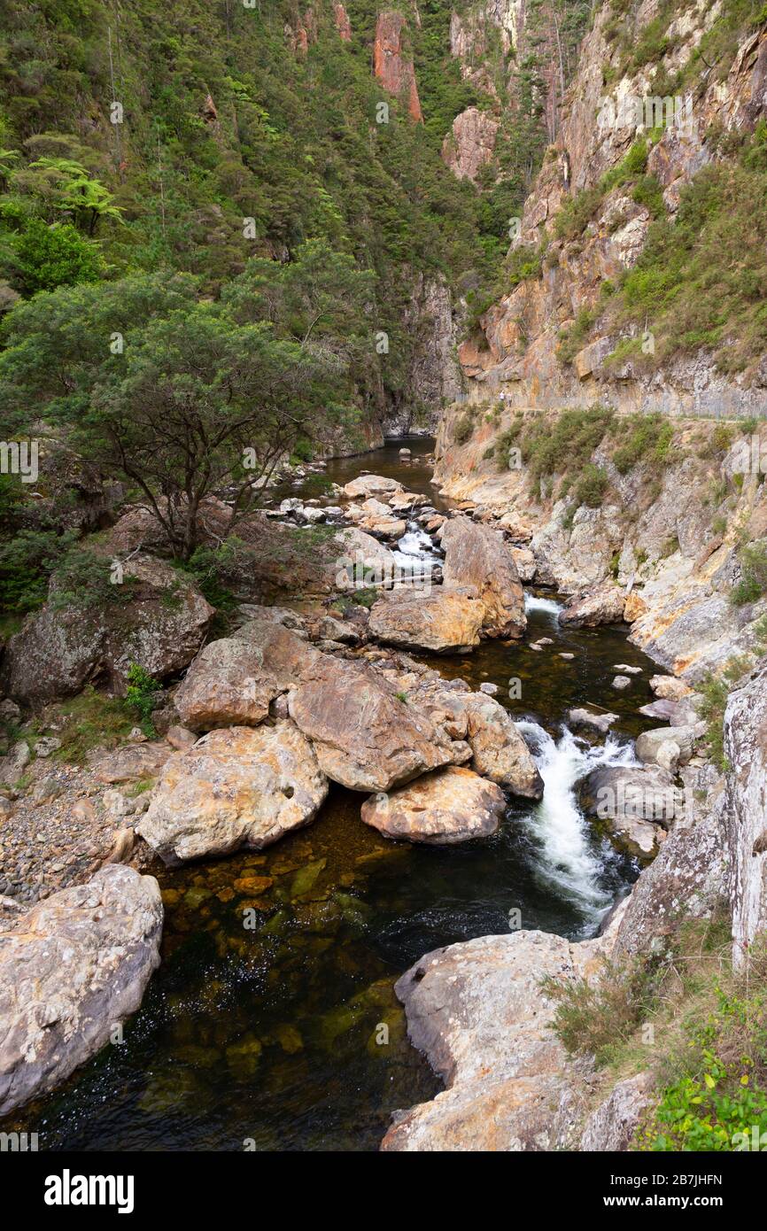 La gorge de Karangahake et la rivière Ohinemuri Banque D'Images