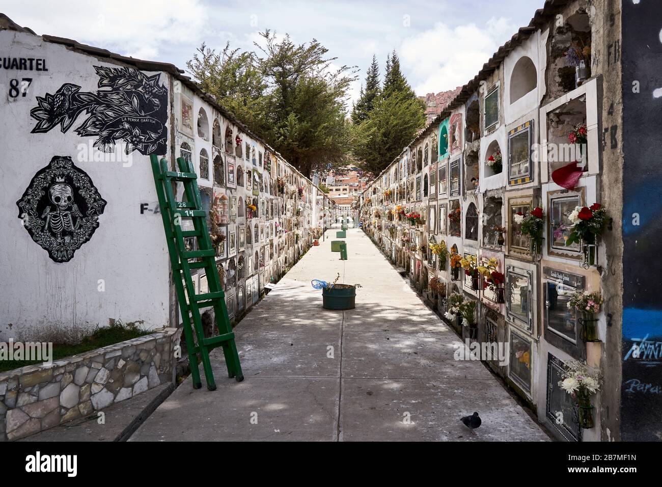 Résidents du plus grand cimetière de la Paz Bolivie côte à côte. Banque D'Images