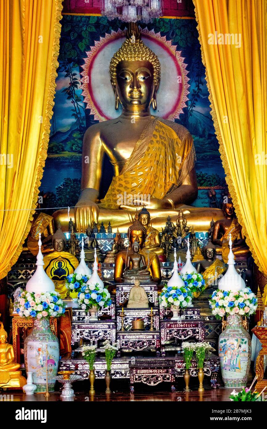 Bouddha à Wat Mo Kham Tuang, Chiang Mai, Thaïlande Banque D'Images