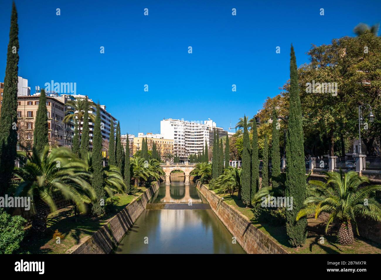 Canal Torrent de sa Riera dans la rue Passeig de majorque dans le centre  ville de Palma de Majorque, Majorque, Iles Baléares, Espagne, Europe Photo  Stock - Alamy