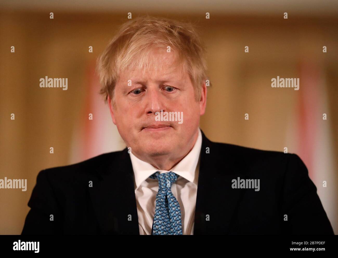 Le Premier ministre Boris Johnson lors d'un exposé médiatique à Downing Street, Londres, sur Coronavirus (COVID-19). Date de l'image: Mardi 17 mars 2020. Voir l'histoire de PA SANTÉ Coronavirus. Crédit photo devrait lire: Matt Dunham/PA fil Banque D'Images