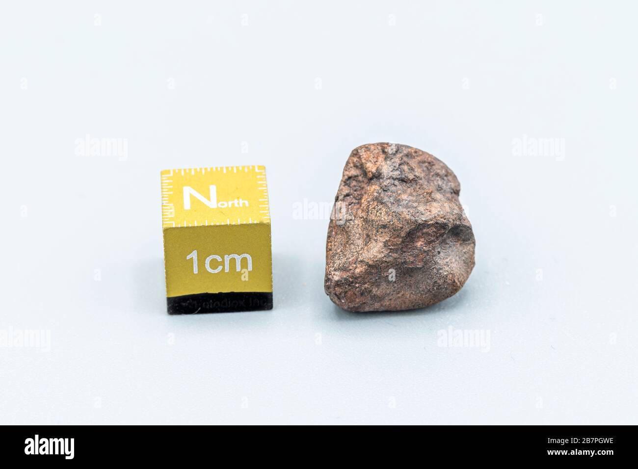 Météorite chondrite L6W2 Type isolé, morceau de roche formé comme astéroïde dans l'univers à pendant la création du système solaire Banque D'Images
