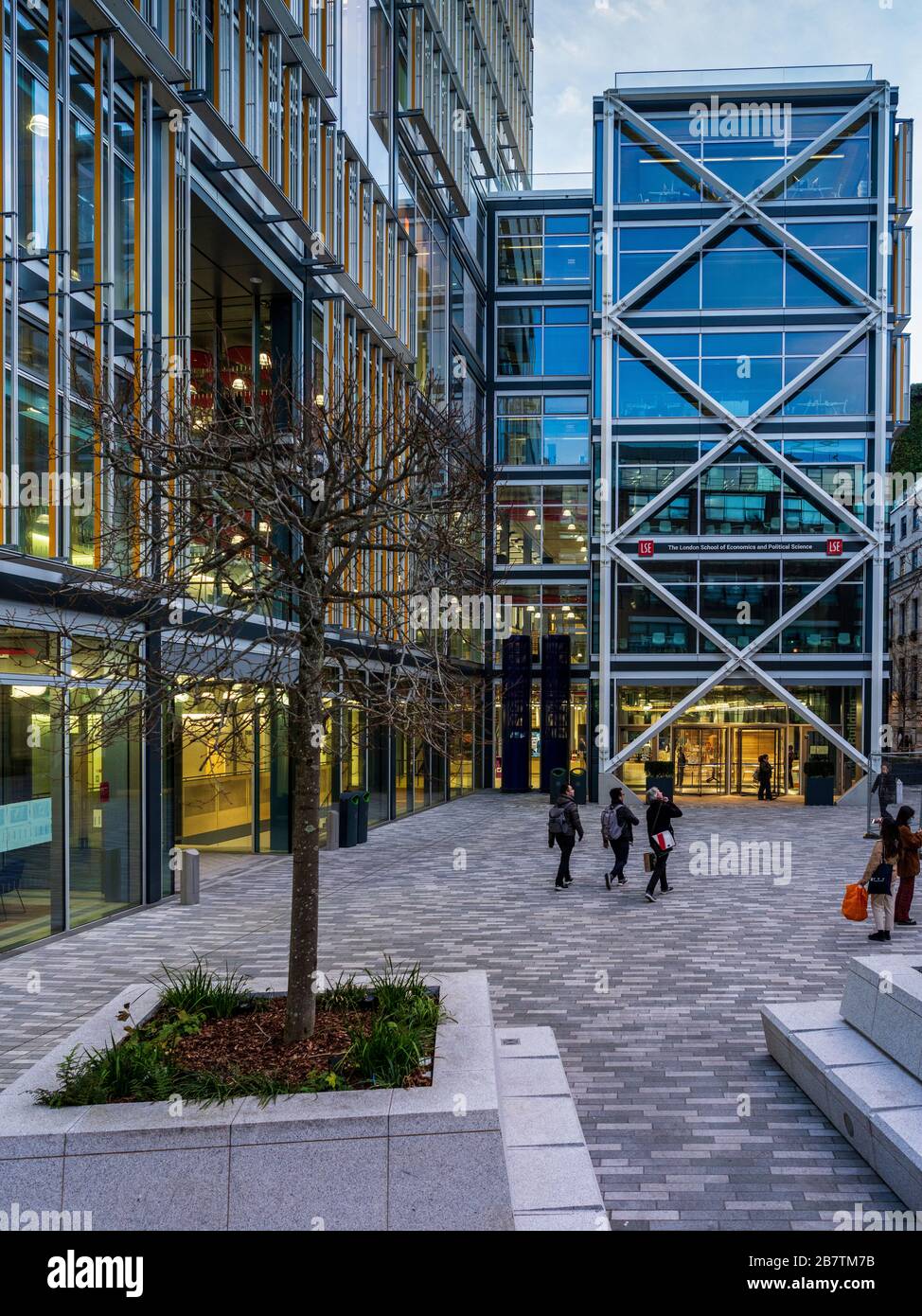 LSE London School of Economics Center Building (CBG), terminé en 2019, architectes Roger Stirk Harbour + Partenaires. Banque D'Images