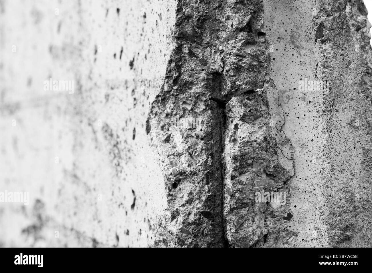 Près d'un segment du mur de Berlin est un monument situé dans un parc public de DŸsseldorf, capitale de l'État fédéral de Rhénanie-du-Nord-Westphalie, Banque D'Images