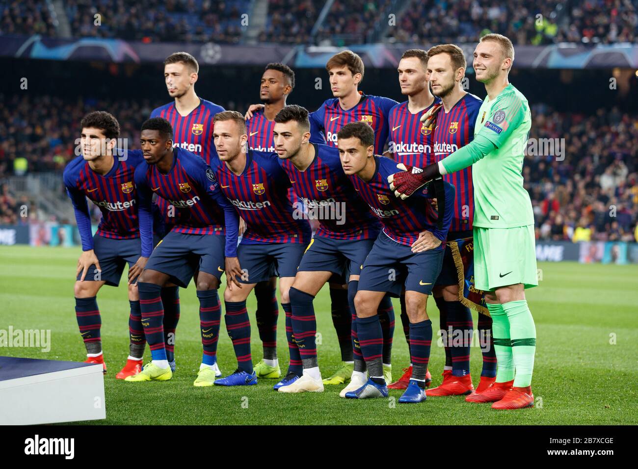 BARCELONE, ESPAGNE - 11 DÉCEMBRE : les joueurs du FC Barcelone posent  devant le match de l'UEFA Champions League Group B entre le FC Barcelone et  Tottenham Hotsp Photo Stock - Alamy