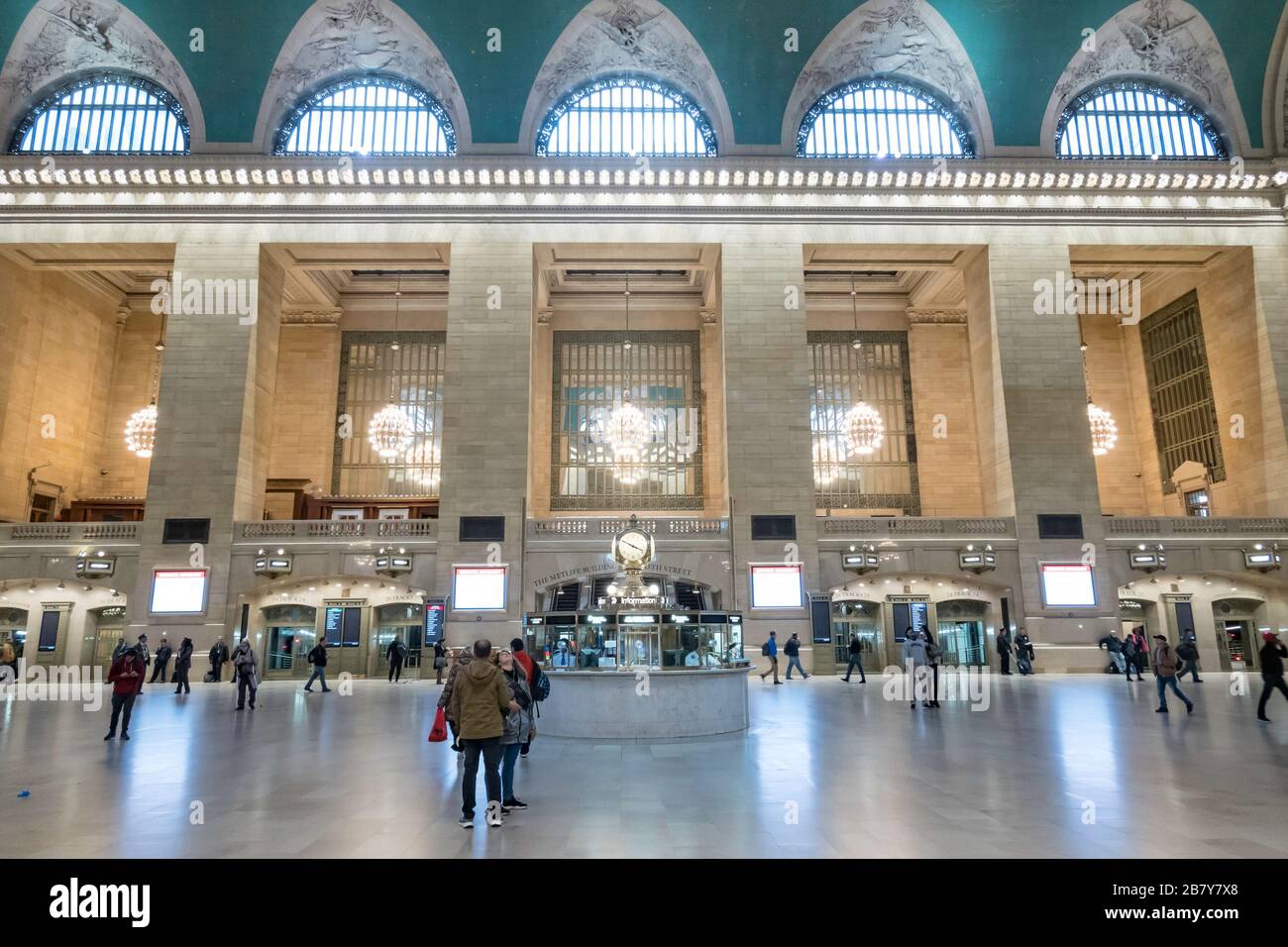 Grand Central est presque vide en raison de la pandémie COVID-19, mars 2020, New York City, États-Unis Banque D'Images