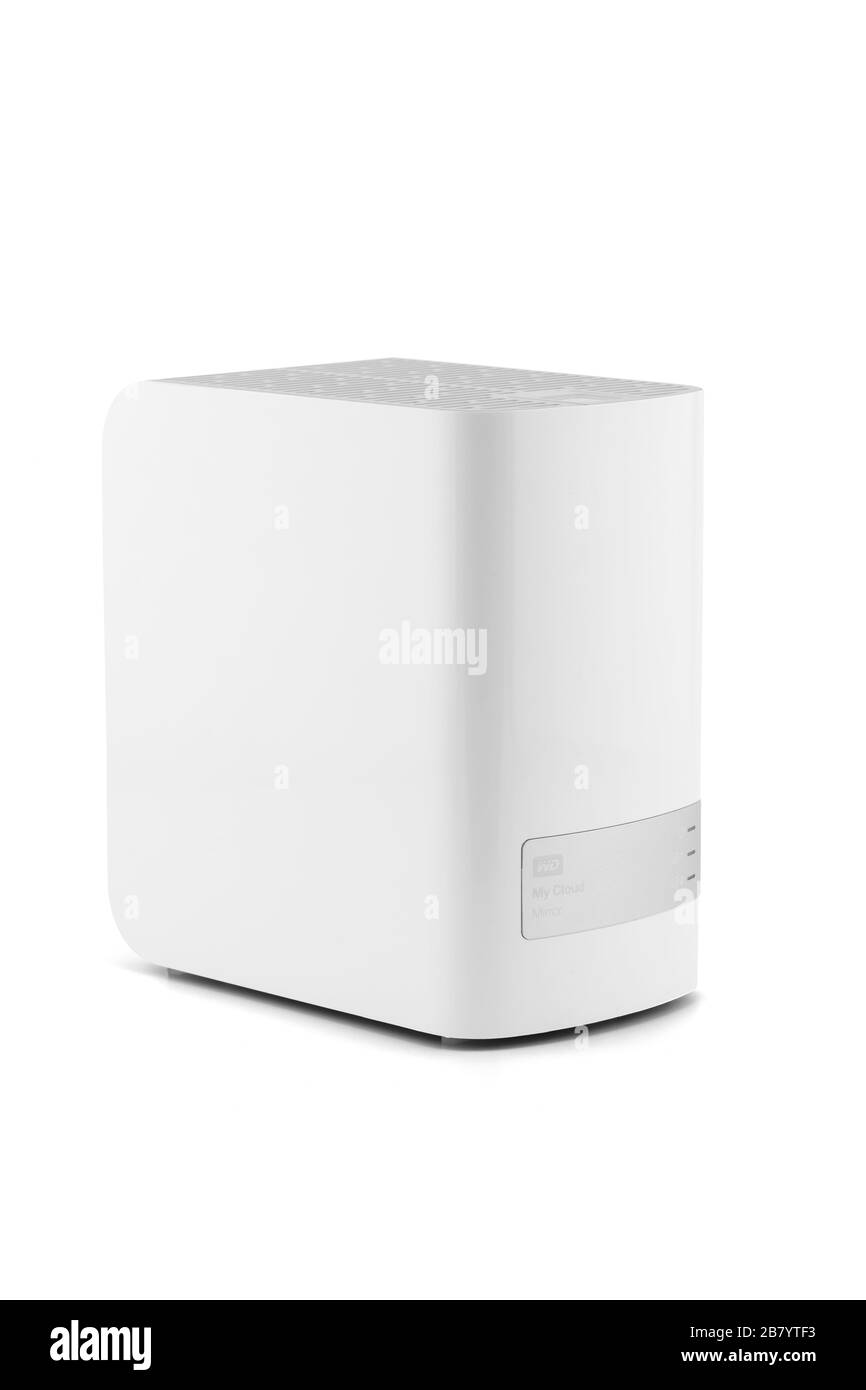 Samutsakhon, Thaïlande - 9 Avril, 2017 : mon disque dur Western Digital miroir nuage isolé sur fond blanc. Banque D'Images