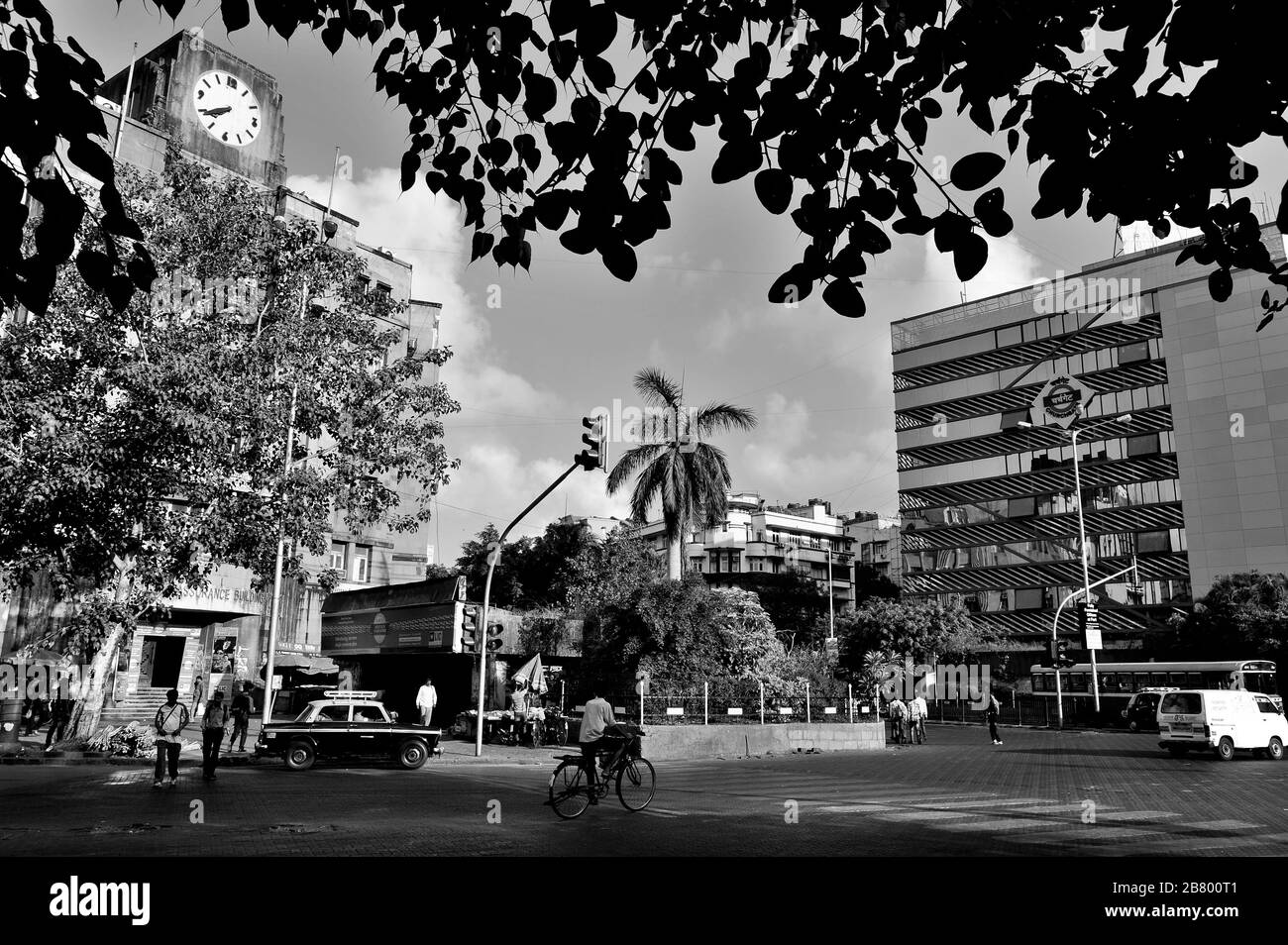 Gare de Churchgate, bâtiment d'assurance industrielle, Bombay, Mumbai, Maharashtra, Inde, Asie Banque D'Images