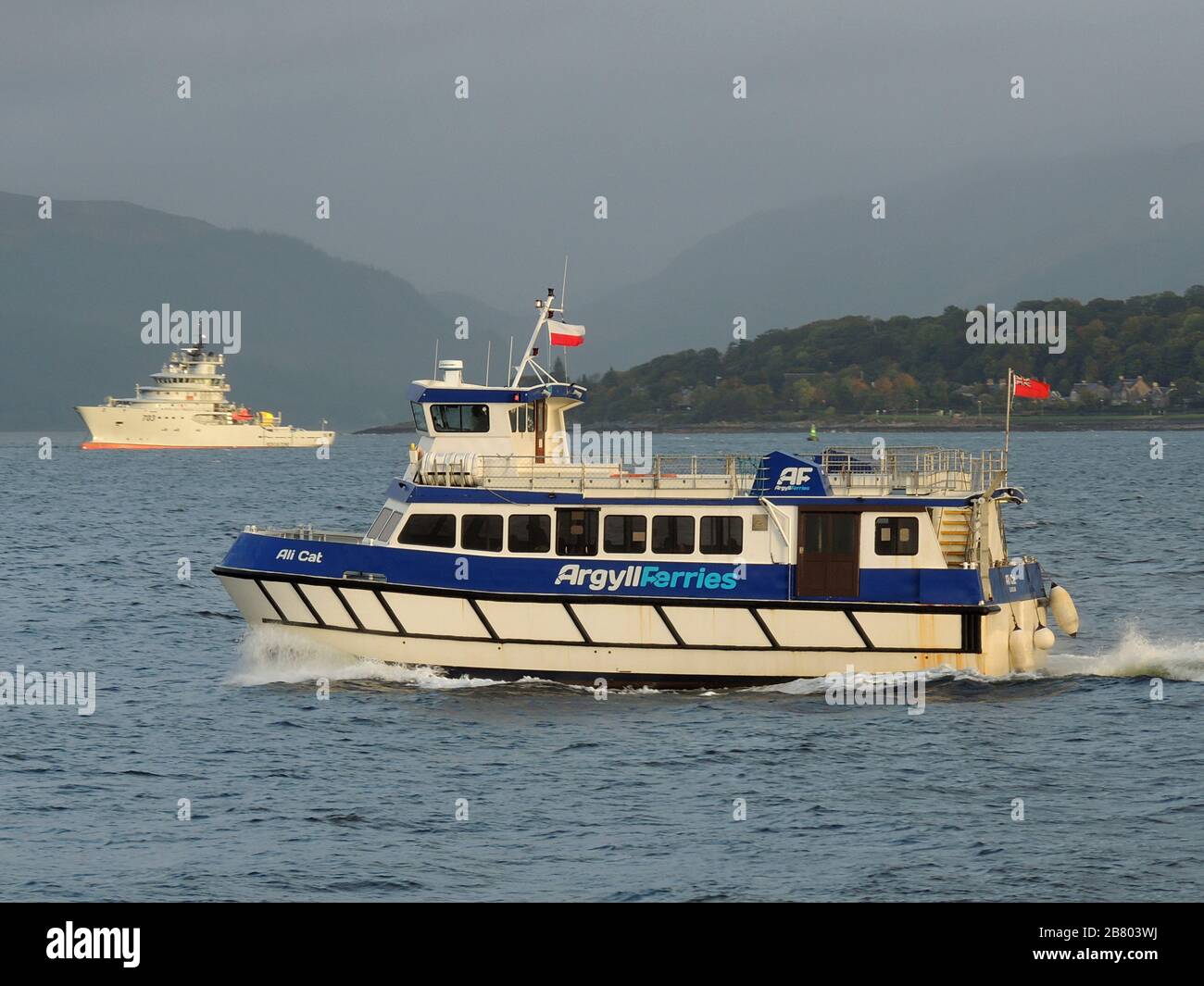 Le ferry Ali Cat pour passagers Argyll Ferries passe le bateau de ...