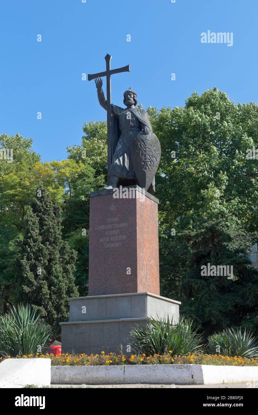 Sébastopol, Crimée, Russie - 26 juillet 2019 : monument au Saint-Duc de Kiev, égal aux Apôtres Vladimir à l'intersection d'Eroshenko an Banque D'Images