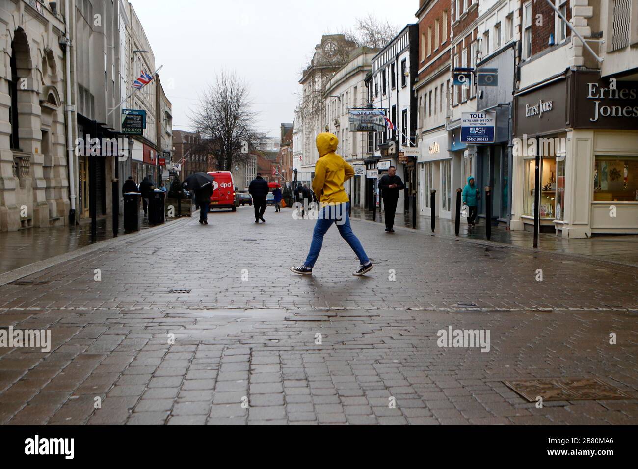 Gloucester, Royaume-Uni. 19 mars 2020. Royaume-Uni Coronavirus, Covid-19, Northgate Street, Gloucester. Les rues de Gloucester, en Angleterre, presque vides en raison de l'éloignement social et de l'auto-isolement demandés par le gouvernement britannique lors de la pandémie de coronavirus. Crédit: Andrew Higgins/Thousand Word Media Ltd/Alay Live News Banque D'Images