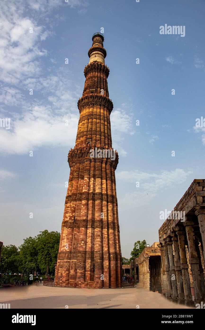 Qutub minar, site du patrimoine mondial, minaret de briques le plus haut du monde, New Delhi, Inde Banque D'Images