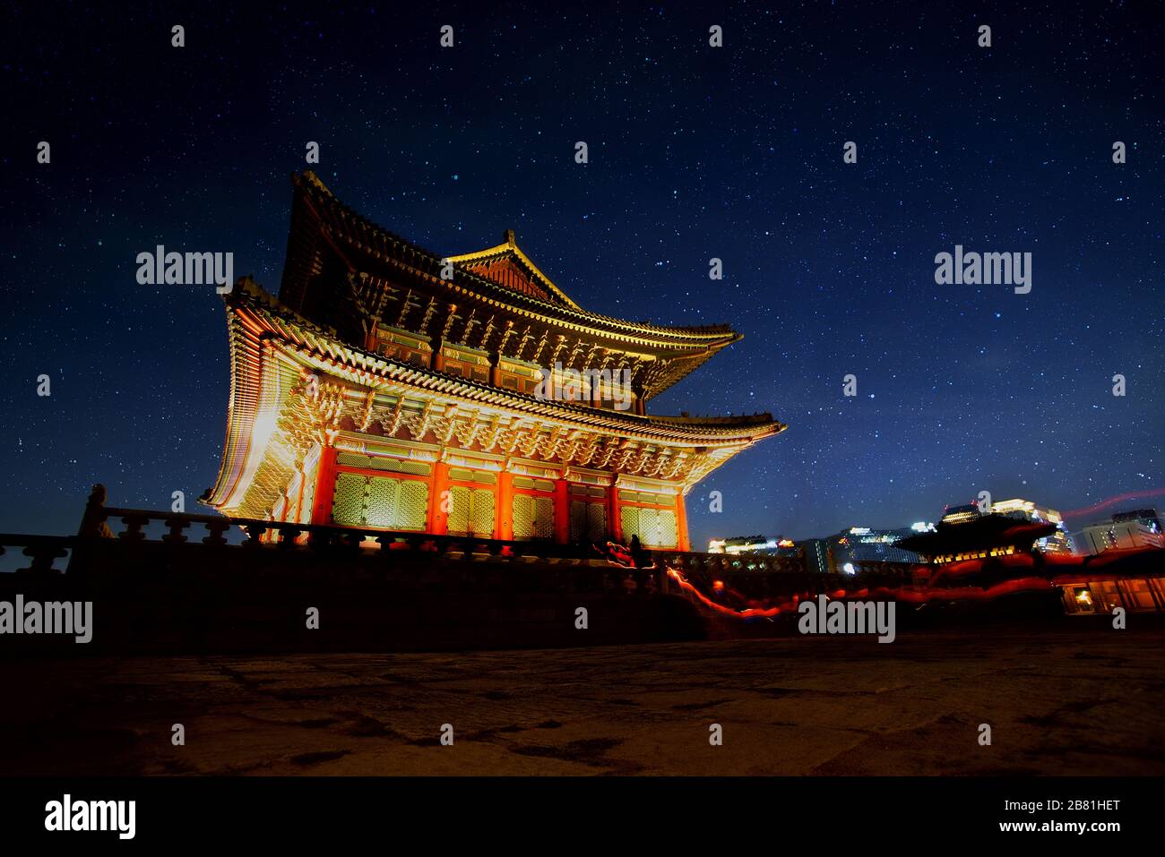 Vue étoiles ninght. Geunjeongjeon Hall du Palais Gyeongbokgung à Séoul, en Corée du Sud. Banque D'Images