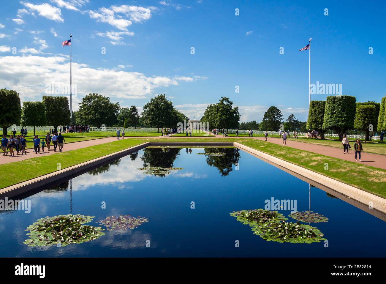 COLLEVILLE-SUR-mer, FRANCE - 21 JUIN 2019 : mémoire de deux jours de la seconde Guerre mondiale dans le cimetière américain de Normandie de Colleville-sur-Mer, France. Banque D'Images