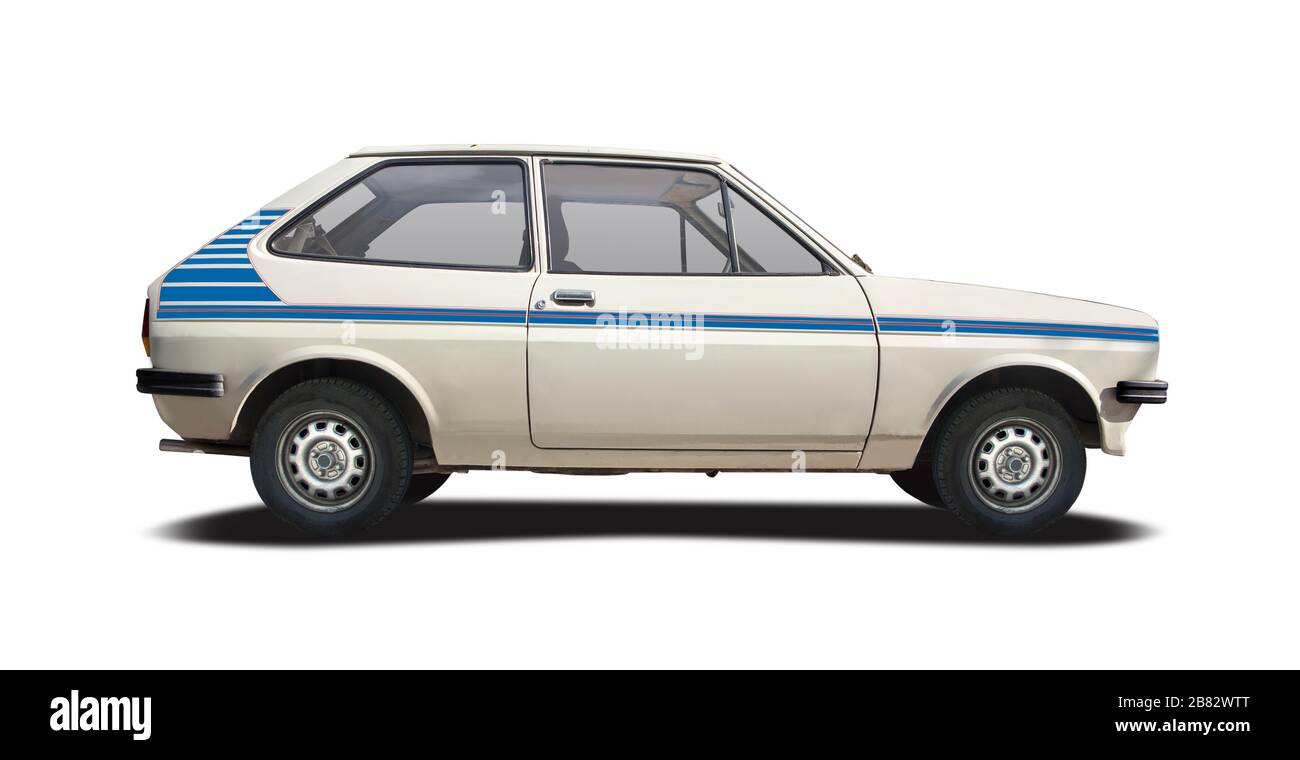 Berline sport allemande classique isolée sur blanc Banque D'Images