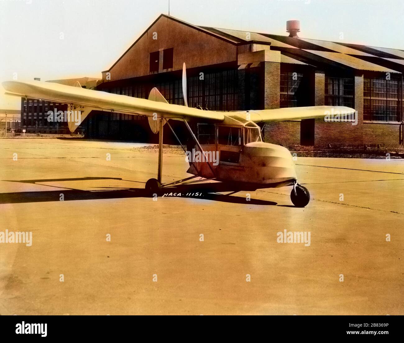 Tricycle landing gear Banque de photographies et d'images à haute  résolution - Alamy