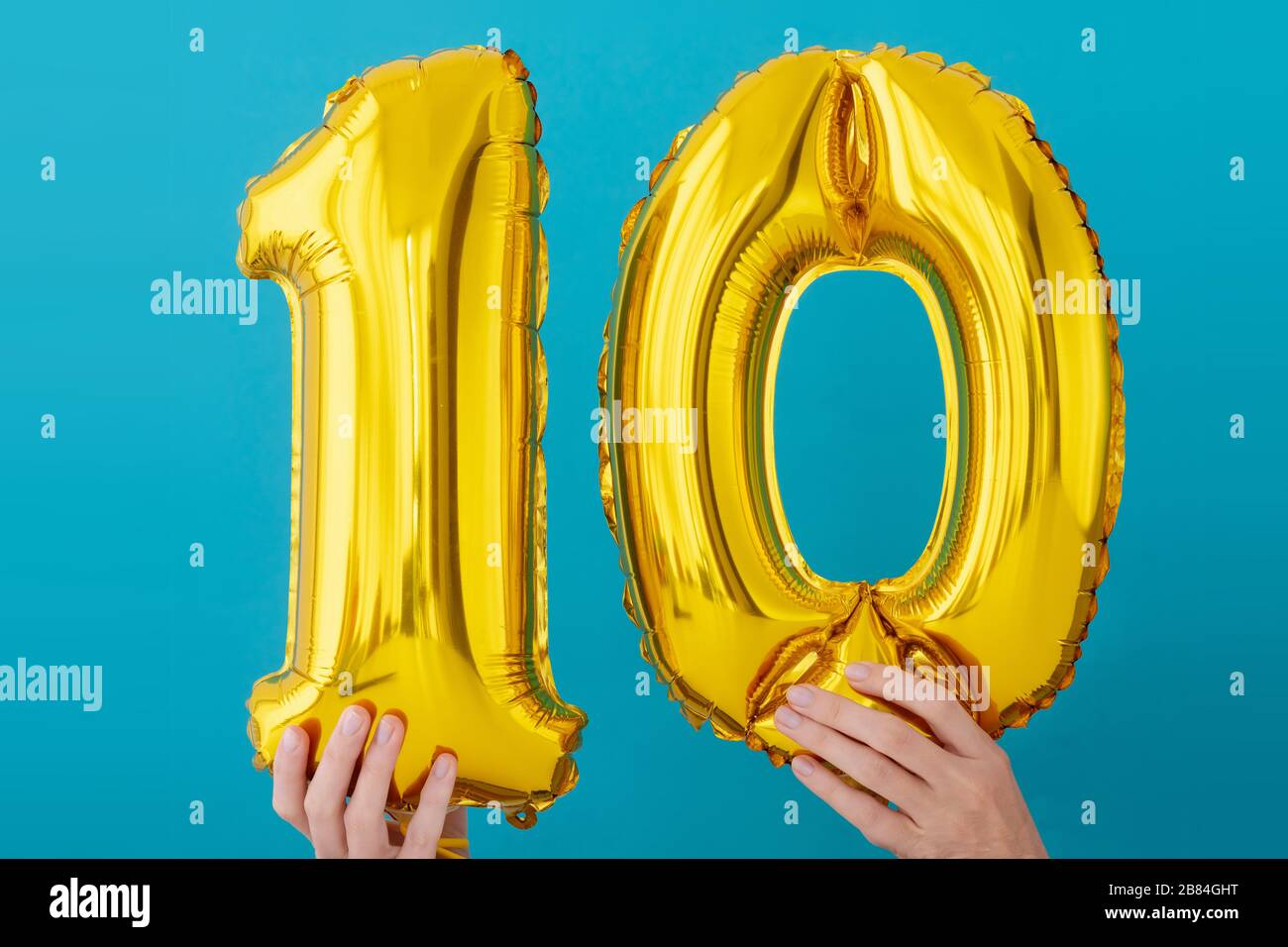 Ballon de célébration numéro 10 ten en feuille d'or Banque D'Images