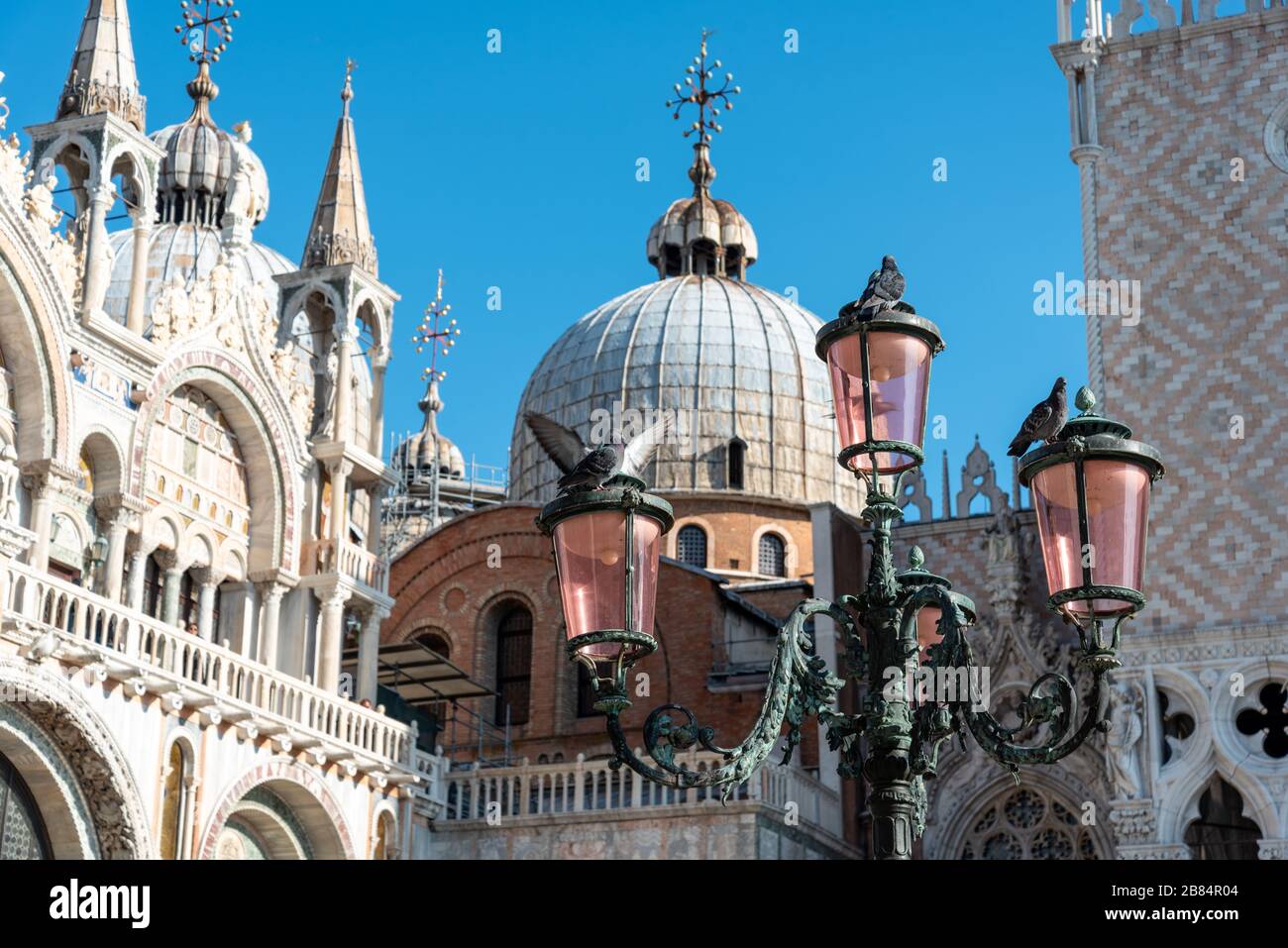 Toit de la basilique sur la place Saint-Marc, Venise/Italie Banque D'Images