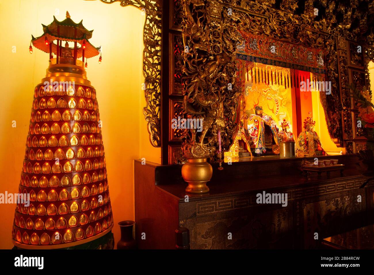 Belles statues de Guanyin Gods dans le sanctuaire chinois C'est un lieu de culte pour les bouddhistes en Thaïlande. Banque D'Images