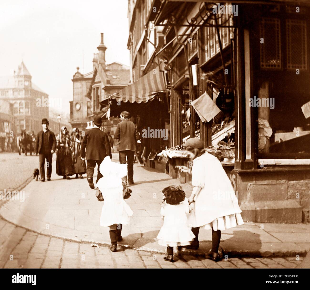 Rue St. James, Burnley, début des années 1900 Banque D'Images