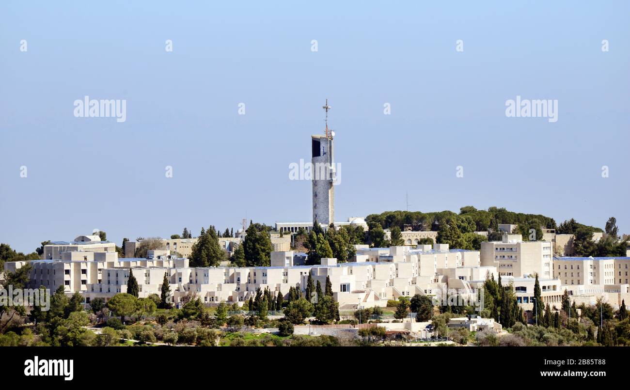 Vue sur le campus de l'Université hébraïque sur Mt. Scopus à Jérusalem. Banque D'Images