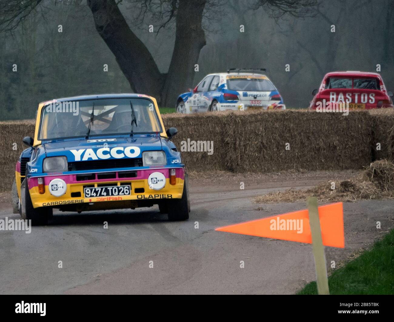 Renault 5 Turbo rallye voiture sur une scène à 2020 Race Retro Stoneleigh Warwickshire Royaume-Uni Banque D'Images
