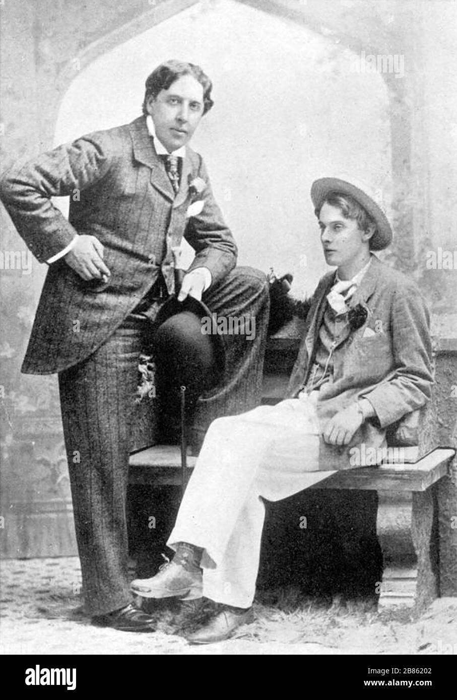 OSCAR WILDE poète, romancier et dramaturge irlandais à gauche avec Lord Alfred Douglas en mai 1893 Banque D'Images