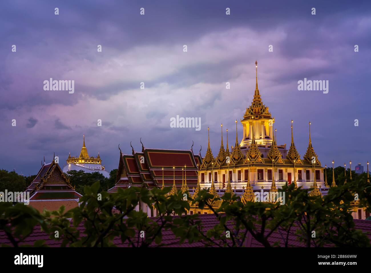 Wat Ratchanadda. C'est un lieu important pour le bouddhisme en Thaïlande, l'attraction touristique populaire des étrangers. Si vous voyagez à Bangkok. panorama Banque D'Images