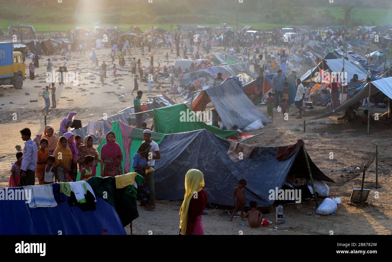 Rohingya; un conte de brutalité d'un noble lauréat de la paix Banque D'Images