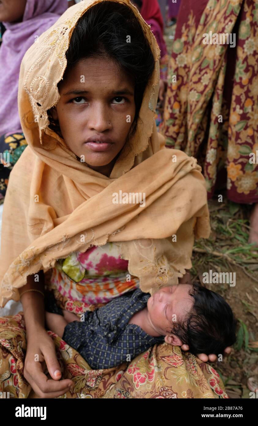 Rohingya; un conte de brutalité d'un noble lauréat de la paix Banque D'Images