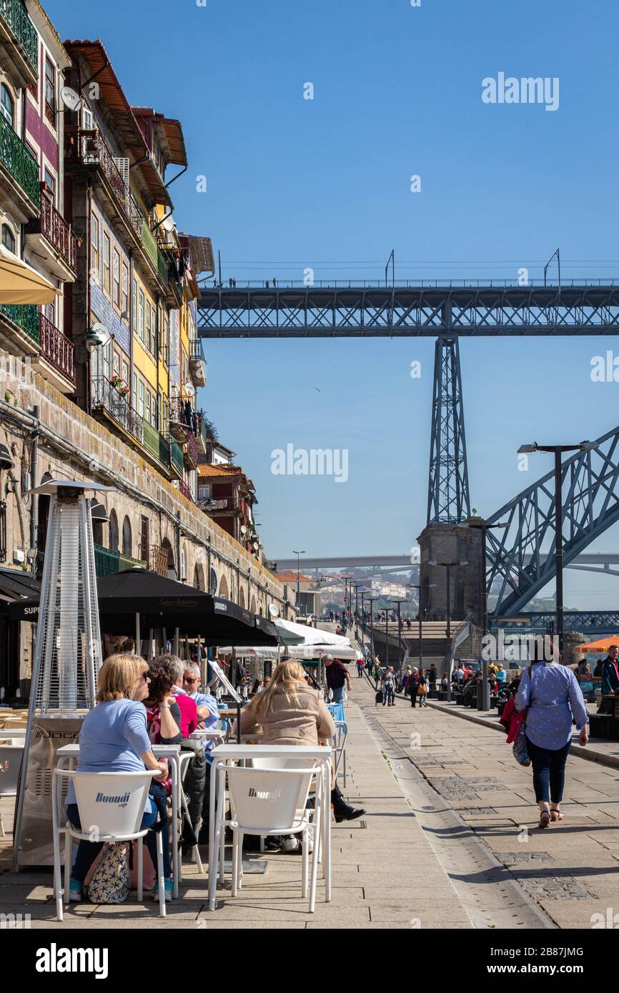 Cais da Ribeira, Porto, Portugal Banque D'Images