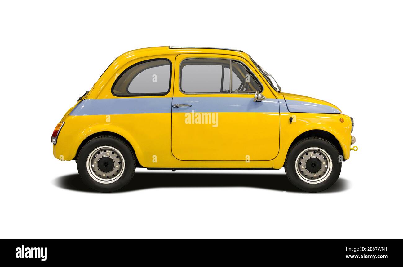 Mini-voiture italienne classique isolated on white Banque D'Images