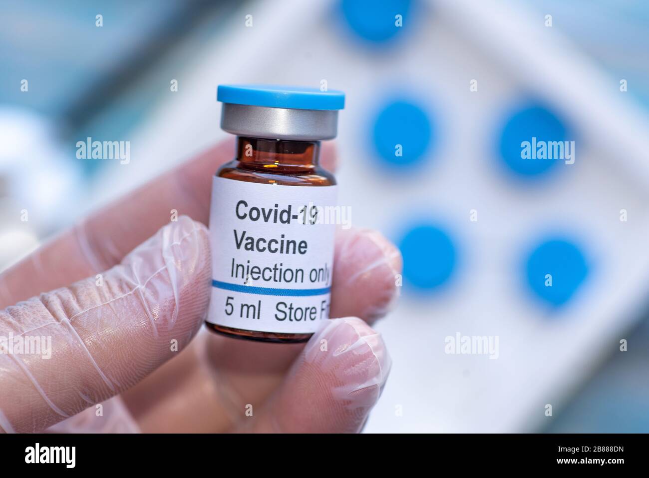 Illustration du nouveau flacon de vaccin COVID-19 de coronavirus Banque D'Images