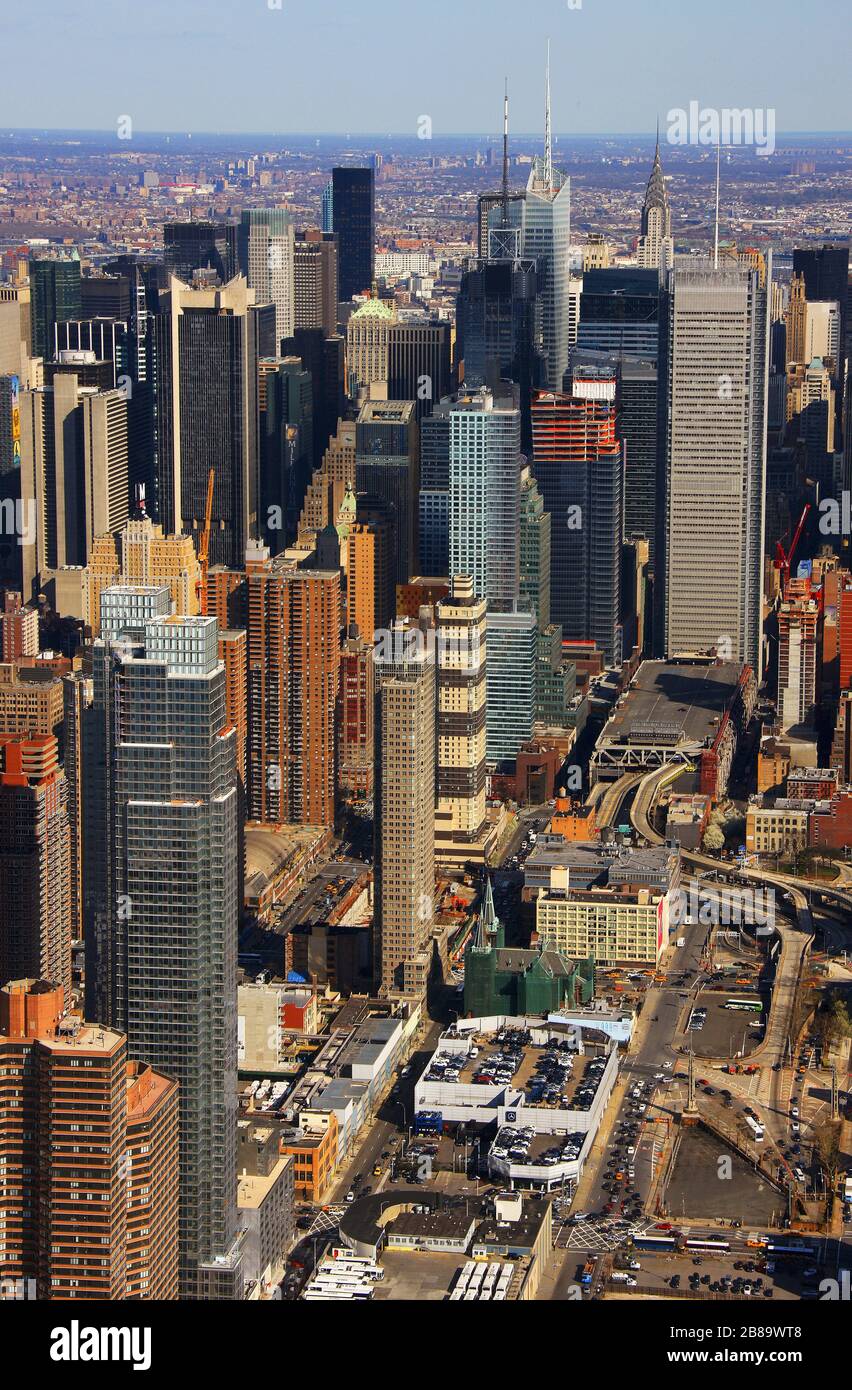 , quartier Midtown de Manhattan à New York avec l'Empire State Building, la Bank of America Tower et le Chrysler Building, 12.04.2009, vue aérienne, États-Unis, New York City Banque D'Images , quartier Midtown de Manhattan à New York avec l'Empire State Building, la Bank of America Tower et le Chrysler Building, 12.04.2009, vue aérienne, États-Unis, New York City Banque D'Images