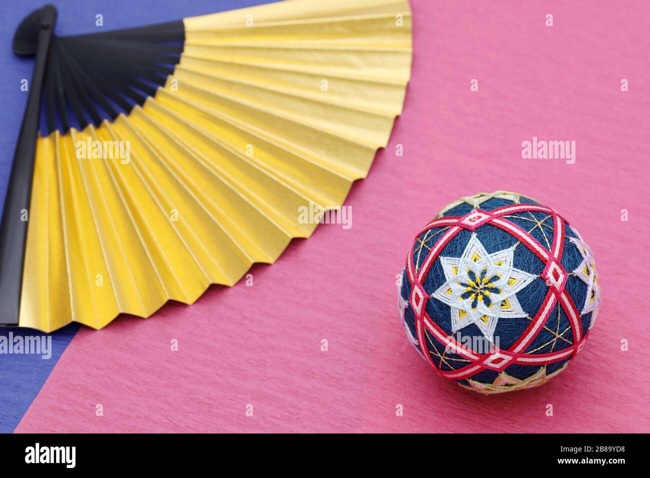 Boule à main traditionnelle japonaise Temari faite à la main 12 cm 4,72 pouce