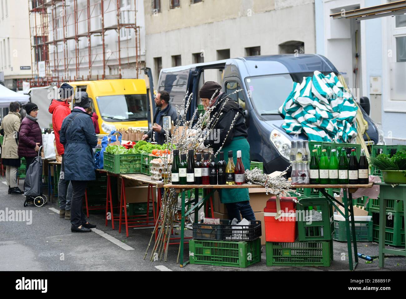 Vienne, Autriche. 21 mars 2020. Les restrictions de sortie en Autriche ont été étendues au 13 avril 2020. Les marchés des agriculteurs peuvent encore être ouverts. Crédit: Franz PERC / Alay Live News Banque D'Images