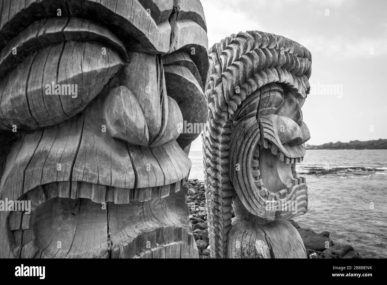 Tiki Statue, Stugue traditionnelle de Hawaiian Banque D'Images