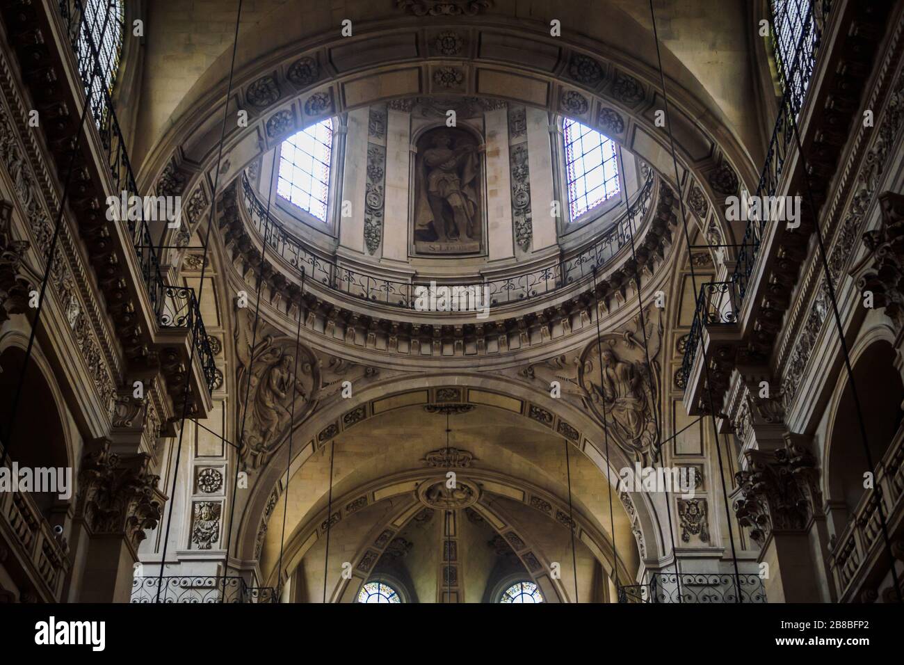 Belle nef de l'église Saint Paul à Paris Banque D'Images