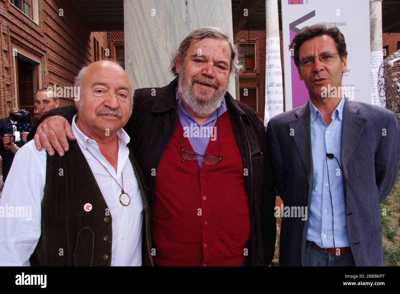 RICKY GIANCO, GIANNI MURA ET MARCO MANZONI (VITO PANICO/Fotogramma, CREMONA - 2013-06-09) ps la photo peut être utilisée pour le contexte dans lequel elle a été prise, Et sans intention diffamatoire du décorum du peuple représenté (VITO PANICO/Fotogramma, Archive photos - 2020-03-21) p.s. la foto e' utilizzabile nel rispetto del contento in cui e' stata sattata, e senza intento diffamatorio del decoro delle persone rapentate Banque D'Images