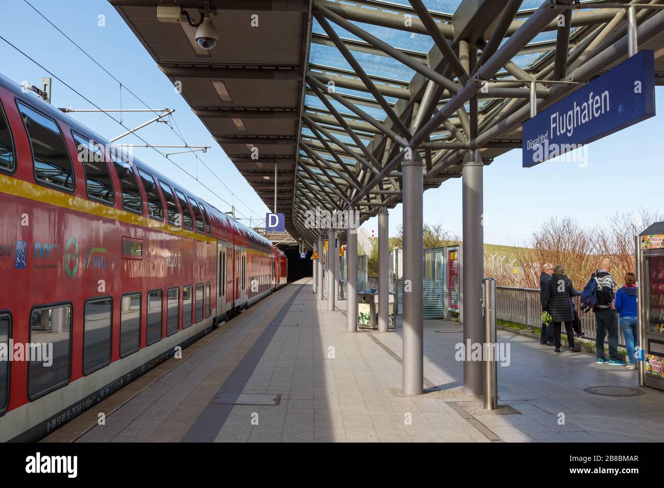 Düsseldorf, Allemagne – 24 mars 2019 : Gare de l'aéroport de Düsseldorf (DUS) en Allemagne. Banque D'Images