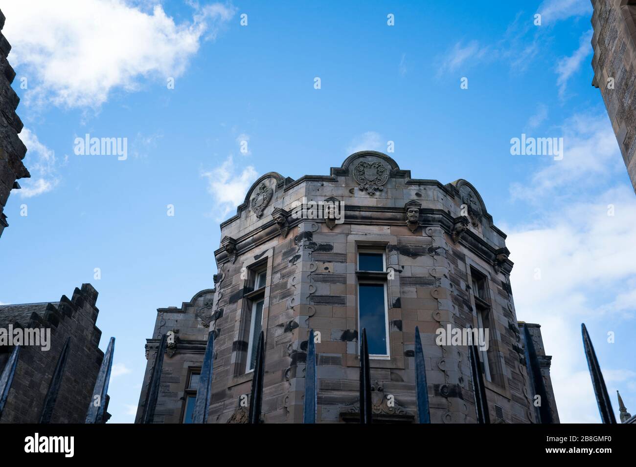 Vue partielle de l'architecture unique des bâtiments de St. Andrews, Écosse, Fife Coast, Royaume-Uni Banque D'Images