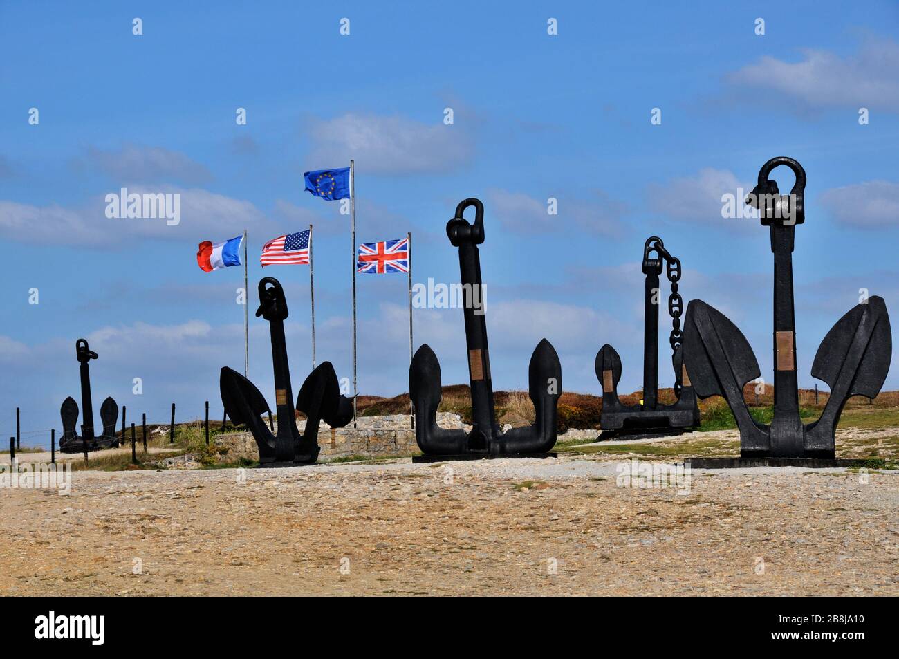 Mémorial de la Bataille de l'Atlantique, un bateau ancres l'armée célèbre, Pen Hir point, Bretagne, France Banque D'Images