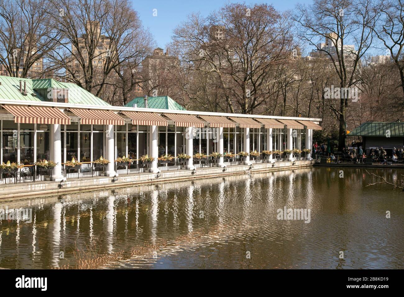 Le restaurant Boathouse dans Central Park, New York. Banque D'Images