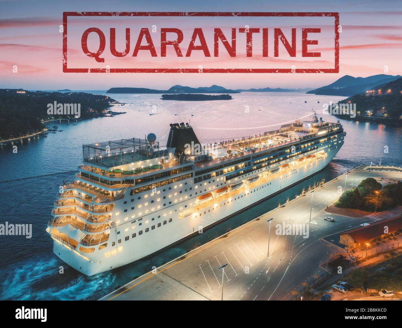 Quarantaine dans le navire de croisière en raison d'une pandémie de coronavirus Banque D'Images