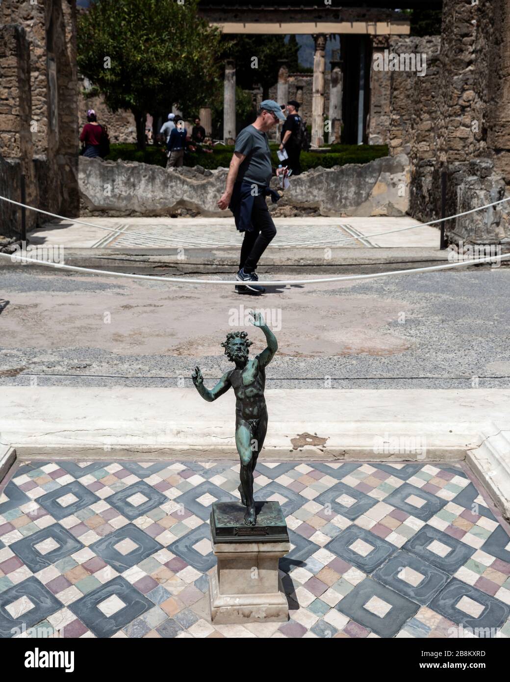 Danser la statue de Faun à la Maison du Faun, Campanie, Pompéi, Italie Banque D'Images